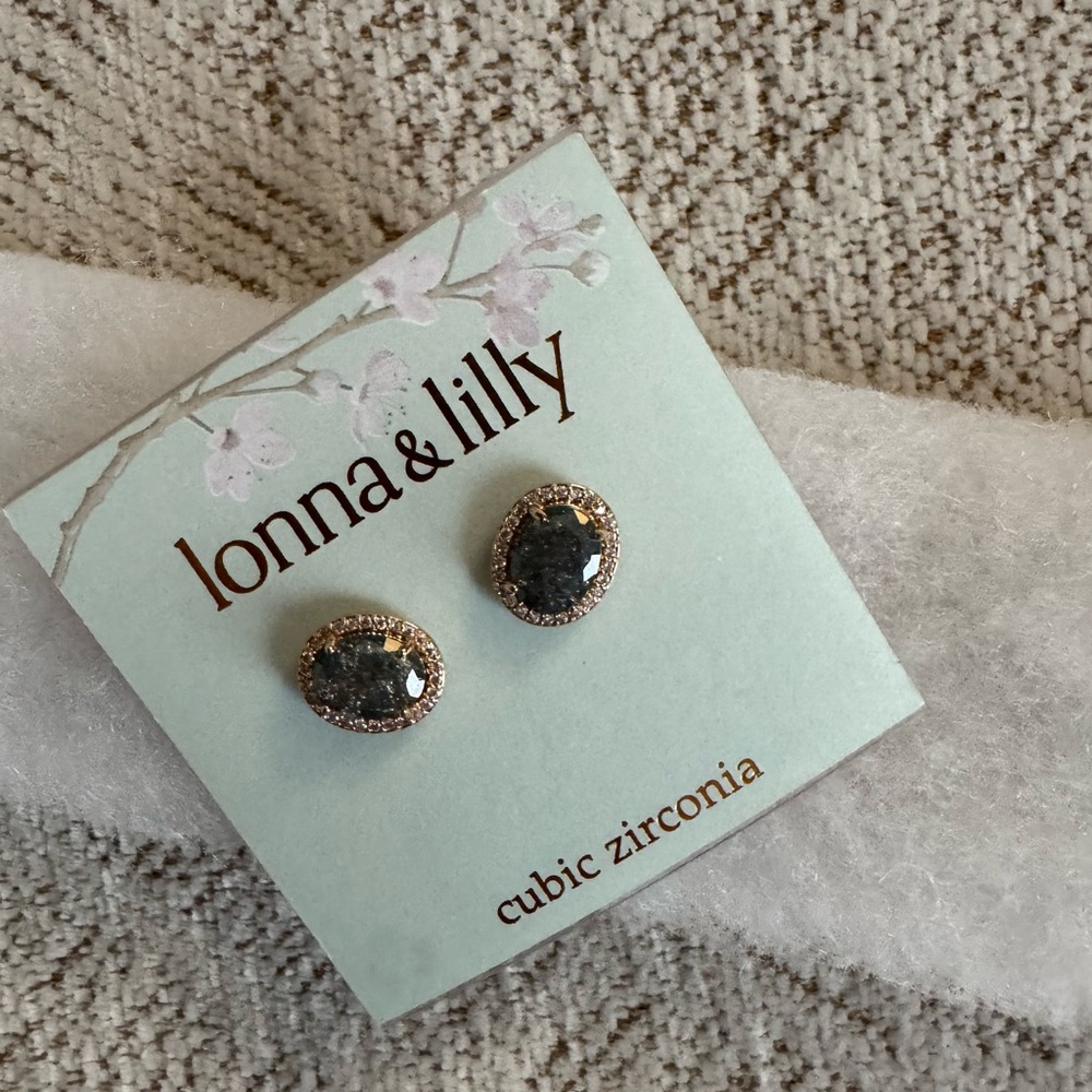 Lonna & Lilly Gold Stud Earrings